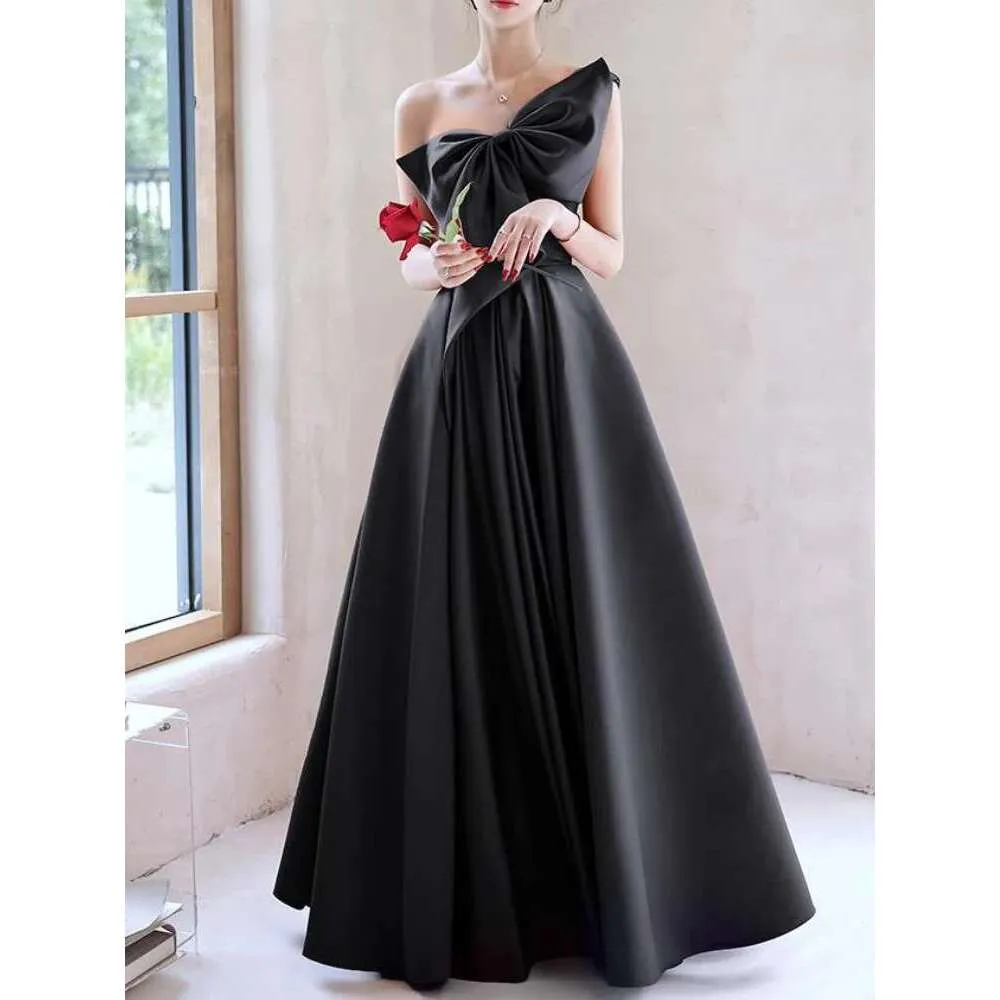 Plus Size Womens One-Shoulder Strapless Bow Draped Cross Lace Up Graduation Dress from Dhgate Others Apparel - price 58.54 Plus Size Womens One-Shoulder Strapless Bow Draped Cross Lace Up Graduation Dress from Dhgate Others Apparel - price 58.54