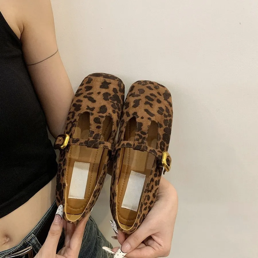 Besplatna dostava nove muške elegantne cipele balerinke dizajnerske cipele ženske okrugle cipele s niskom petom, polu-kopčač, ženske crvene plave smeđe_voghion.com