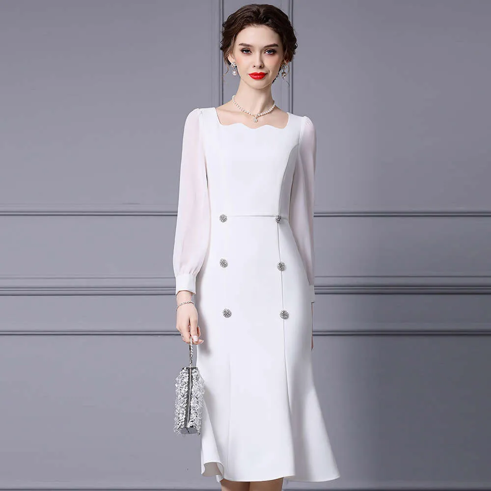 Lightweight White Collarbone Fishtail Long White skirt with Long Sleeves and Hip Hugging - Autumn/Winter 2024 Collection Lightweight White Collarbone Fishtail Long White skirt with Long Sleeves and Hip Hugging - Autumn/Winter 2024 Collection