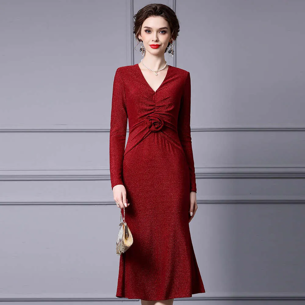 2024 Autumn Red V-Neck Fishtail Skirt midi sweater dress with Flower Decoration and High Waist for Mature Women - Sexy and Temperament
