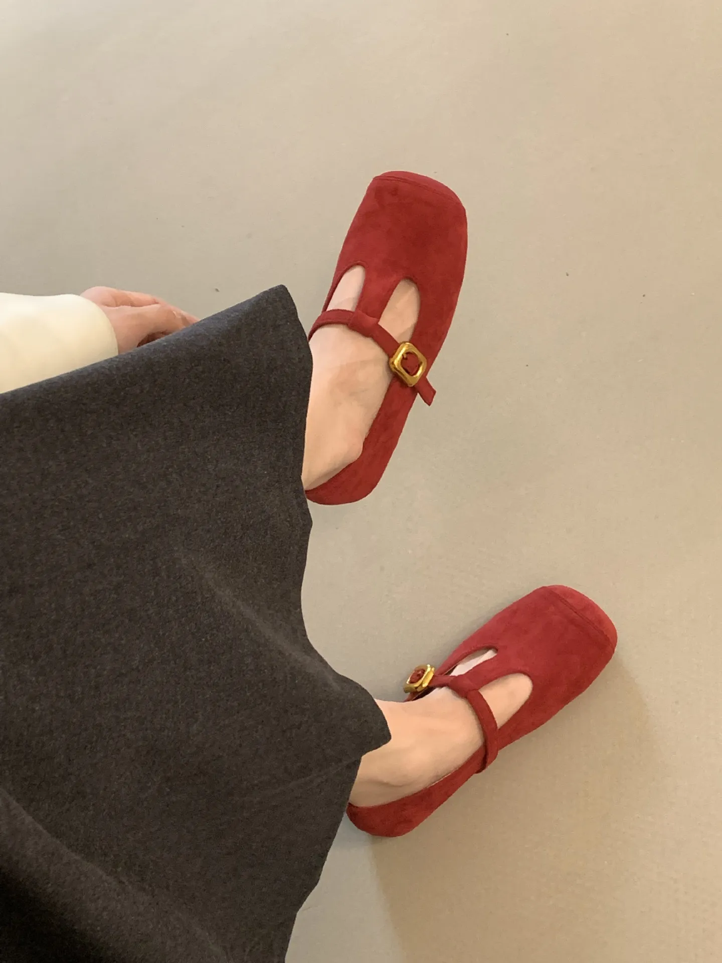 Besplatna dostava nove muške elegantne cipele balerinke dizajnerske cipele ženske okrugle cipele s niskom petom, polu-kopčač, ženske crvene plave smeđe_voghion.com