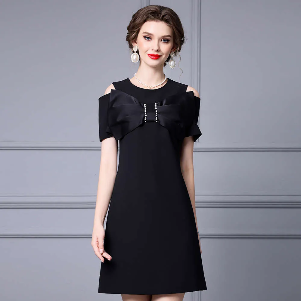 Socialite Dresses: Chic Little Black Dress With Nail Bead Bow, High Waist,  Off Shoulder Sleeves A Classy Black Cocktail Dress For Summer Events From  Clothing959421, $93.03 In Bulk | DHgate.Com