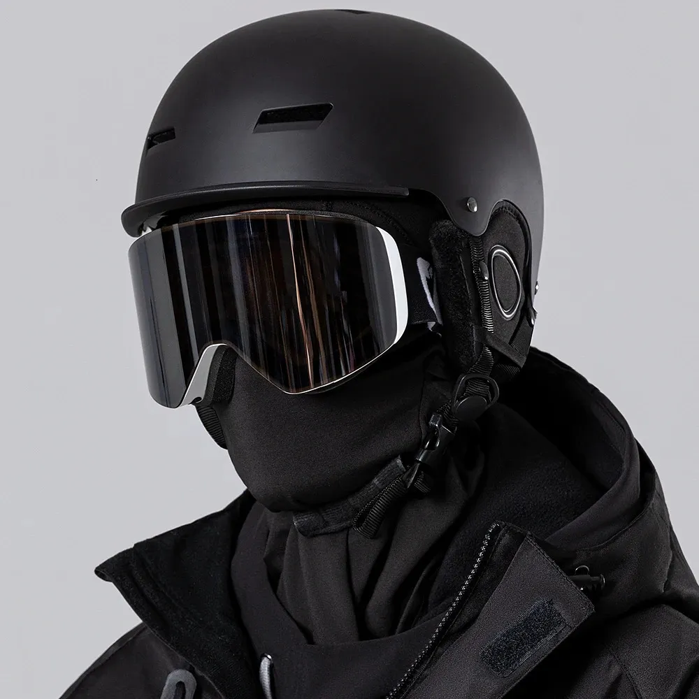 24 inch helmet bike Uarter Lightweight Adult Bike Helmet, Adjustable Fit, Integrated Light, and Detachable Visor. Ideal for Mountain and Road Cycling, Fits Head Sizes 22-