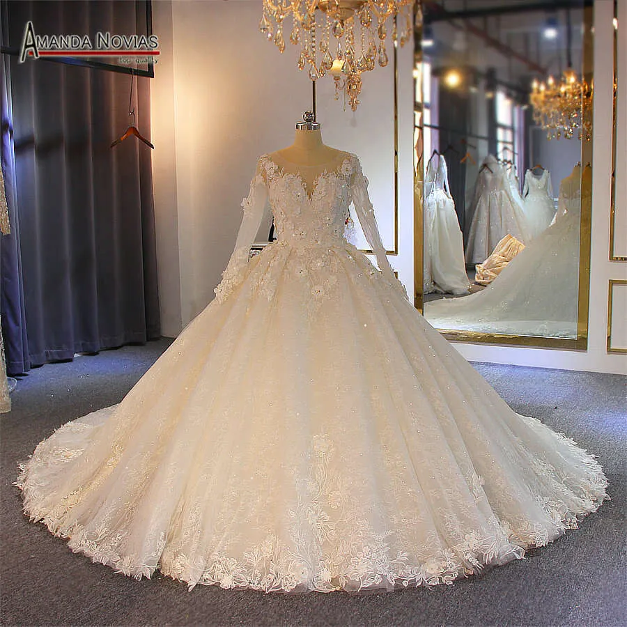 Long Sleeve Puffy beautiful ballgown wedding dress with Wers - Elegant Bridal Dressrobe de Mariee