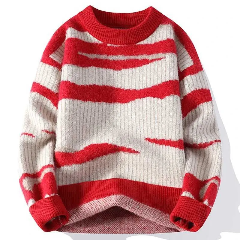New Men's Gradient O-neck Sweater New Men's Gradient O-neck Sweater