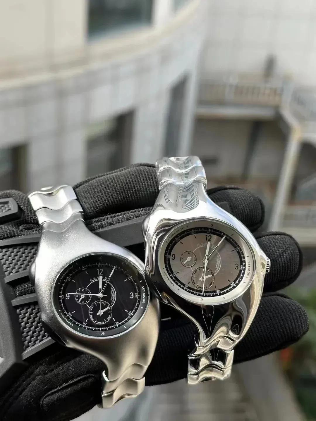 i*G様 即日発送　KIOSK Y2K l watch テック系　腕時計 Kiosk Watch Buying Guide: Retro Y2K Styles