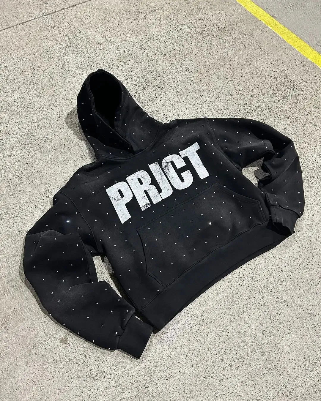 ◆ raktyyyy DHgate.com:Y2K Gothic Rhinestone Hoodie - Streetwear Fashion