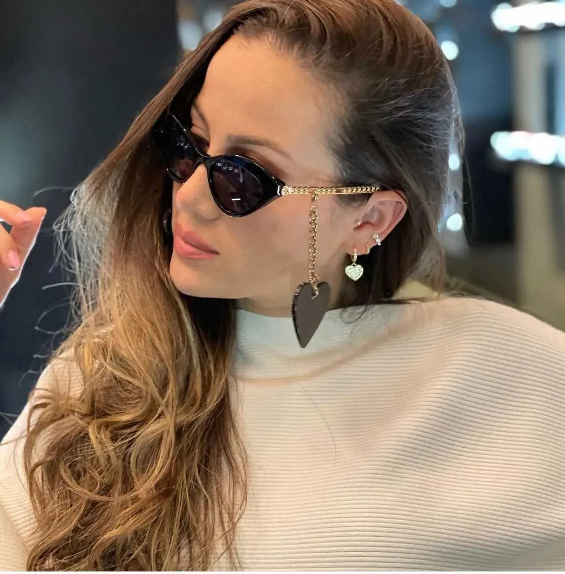 Vintage Cat Eye Sunglasses UV400 Protection Polycarbonate Lens Retro Cat Eye Sunglasses for Women with Metal Chain Legs and  main image 4