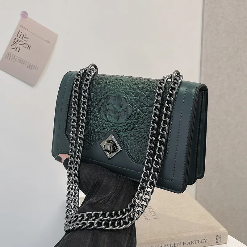 Hartley box crossbody hotsell