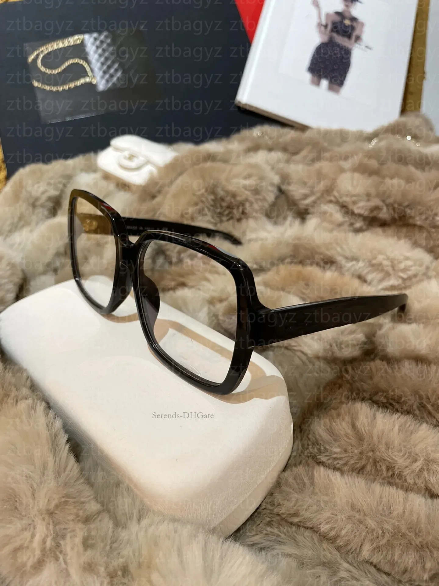 Stylish Black Polarized Sunglasses for Men Women Designer