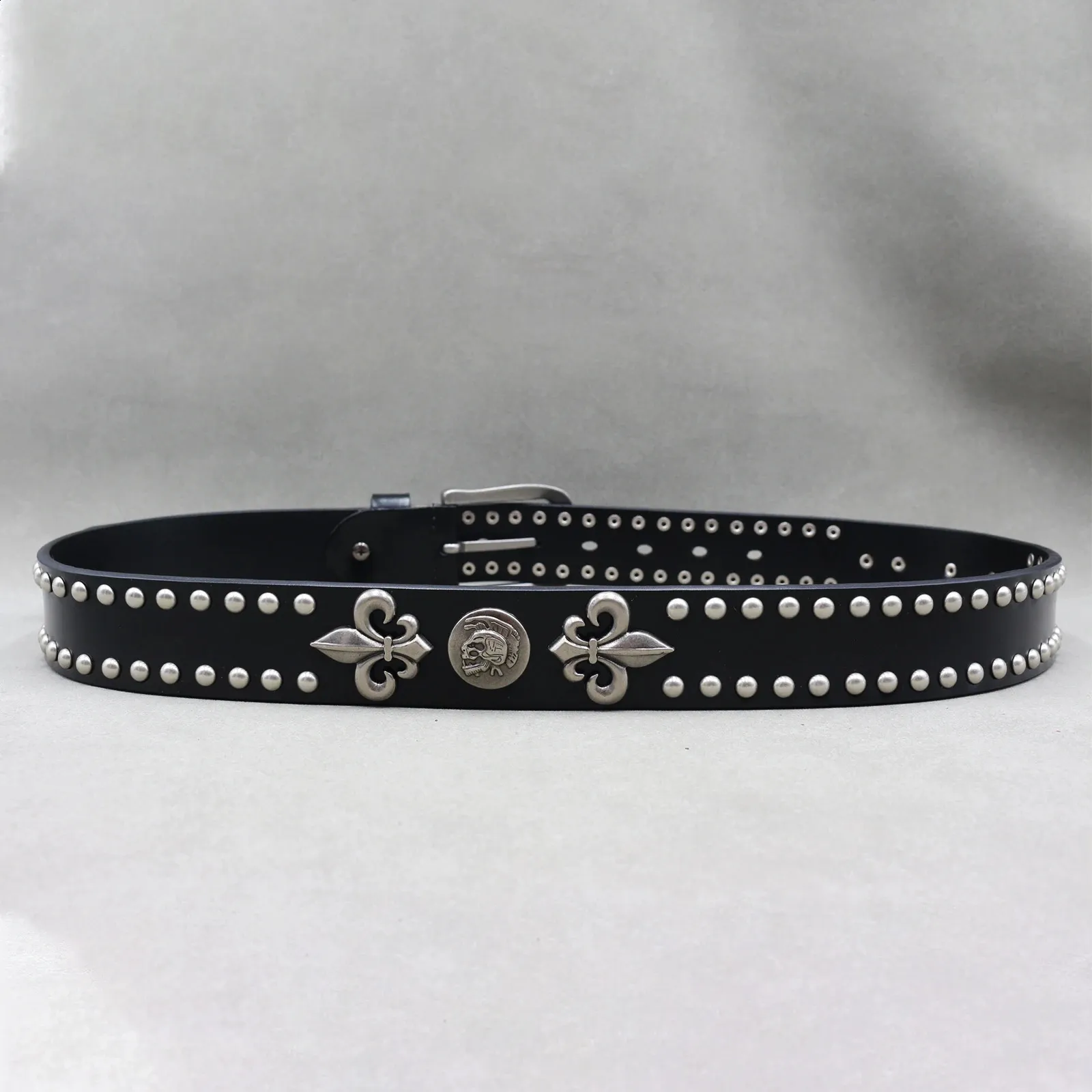LeatherRock - women’s wide black genuine leather waist Belt silver buckle S /M Rock Revival Glitz Leather Belt - Women main image 2