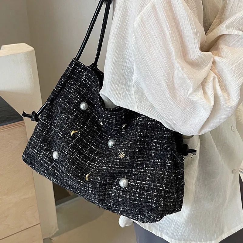 DHgate CH Classic Retro Letter Printed Large Capacity Womens Shoulder Bag for Shopping and Daily Use Bags Luggage Accessories