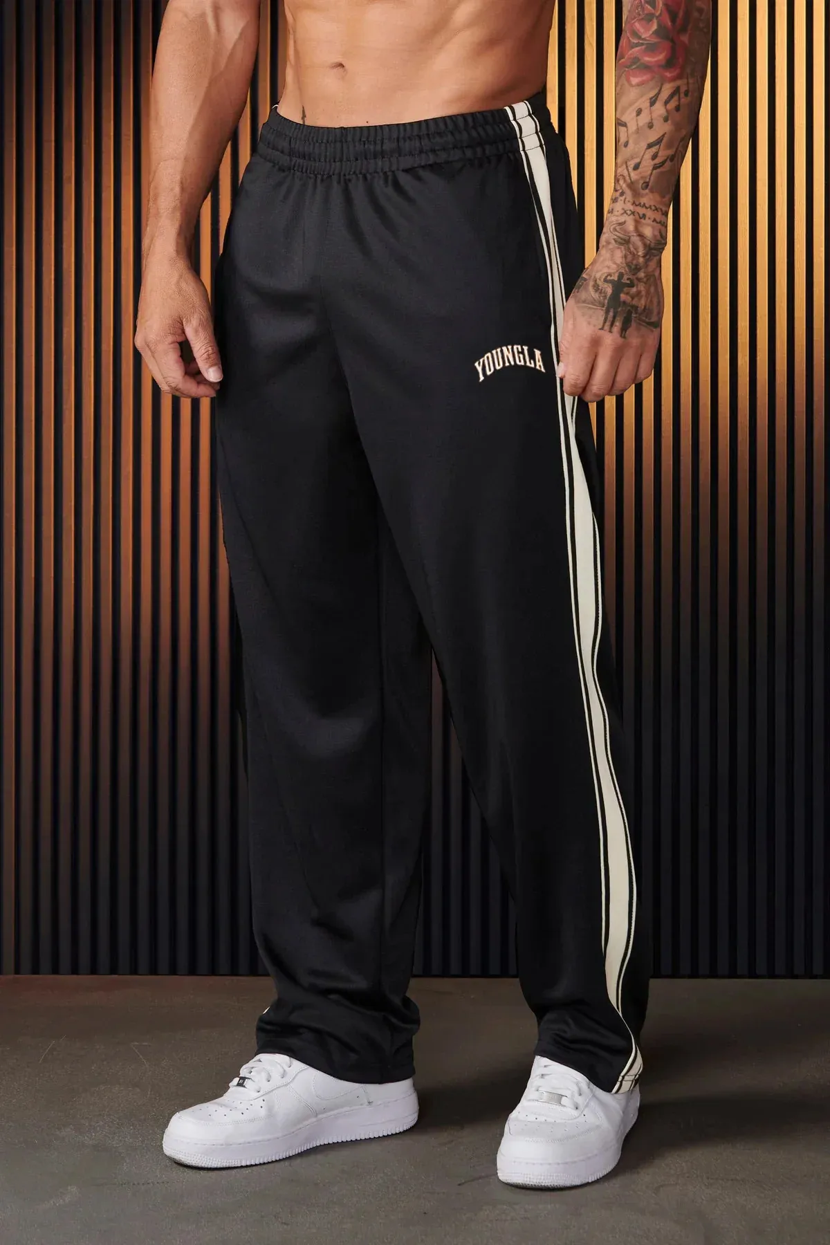Pantalon taille haute pour homme : on en dit quoi