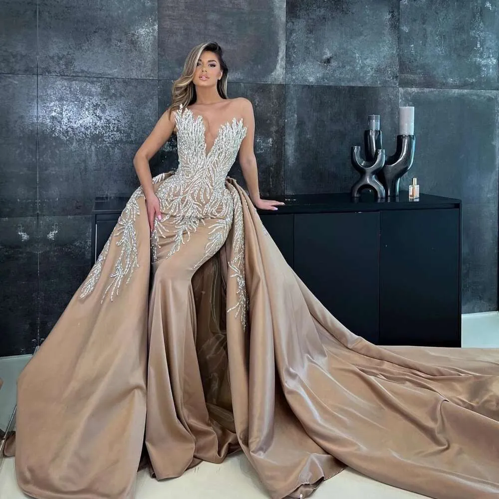 Champagne Mermaid Prom Dresses Sexy Deep V Neck White Appliques Black Girl African Girl Prom Gowns Evening Formal Dresses Y1379