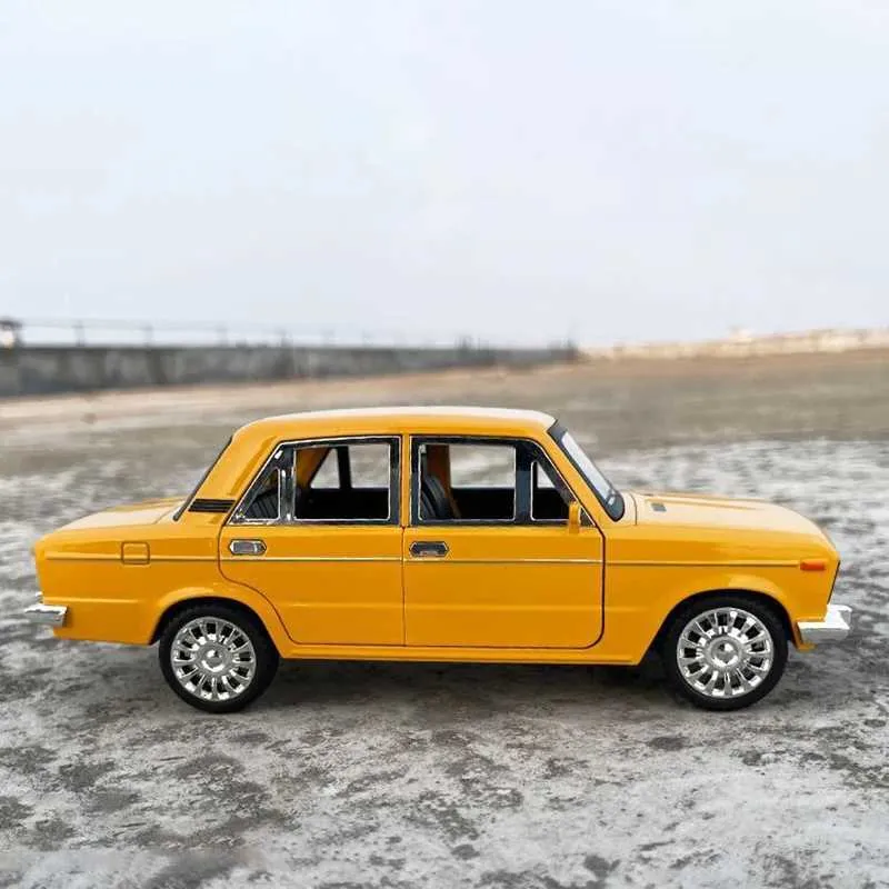 Modèle Réduit Lada 2106 1:32 - Diecast, Avec Son Et Lumière - Jouet Neuf 2023