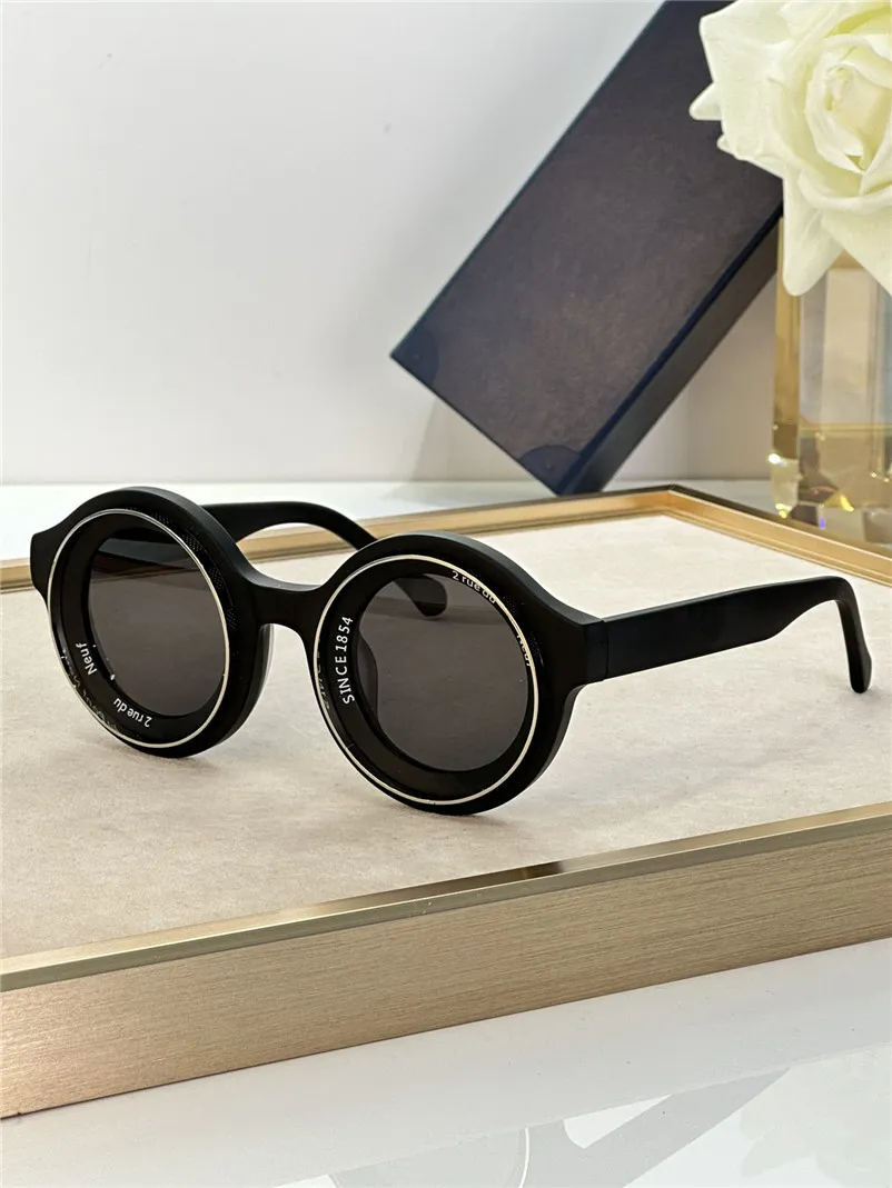 Round sunglasses thick frame sale