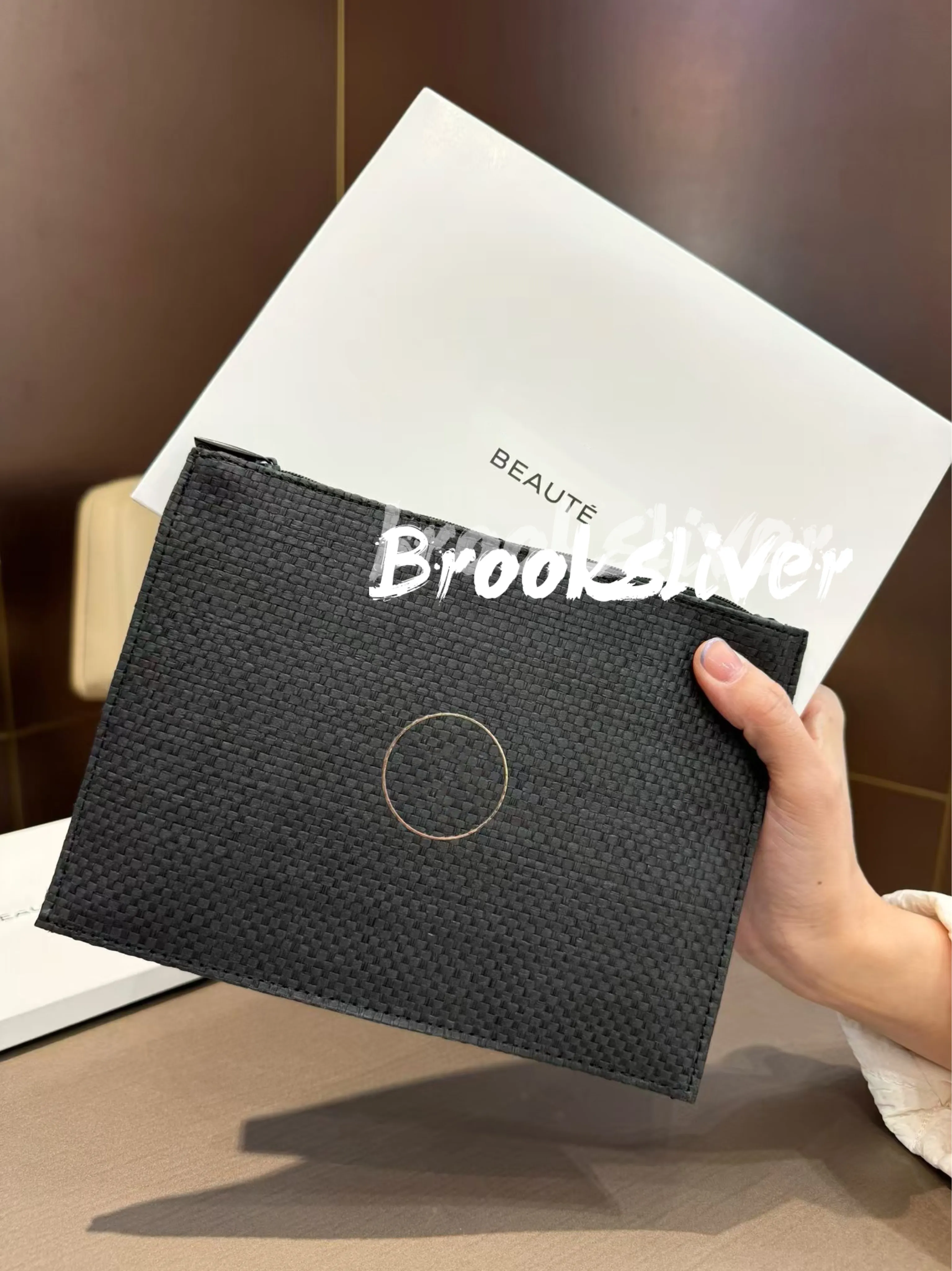 22x16CM Fashion Straw Sterling Silver Storage Bags With Zipper Ideal