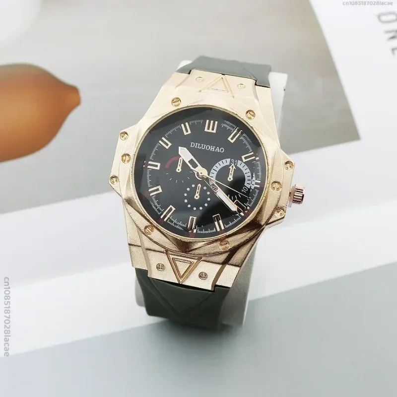 Mens Chronograph Quartz Womens Wristwatch With Leather Strap Mens Chronograph Quartz Womens Wristwatch With Leather Strap