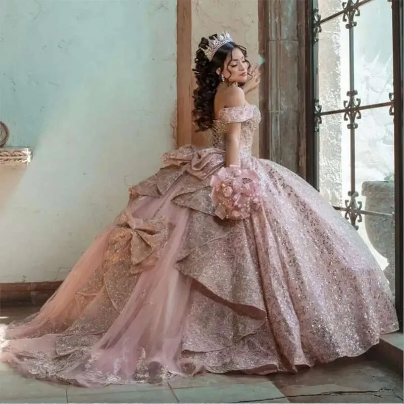 Pink Lace Quinceanera Dress Ball Gown Applique Lace Tulle Party Sweet 16 Dress main image 1