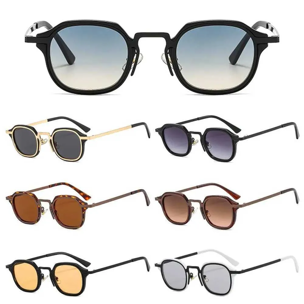 Small Square Sunglasses: Retro Metal Frame, UV400 Protection  display picture 1