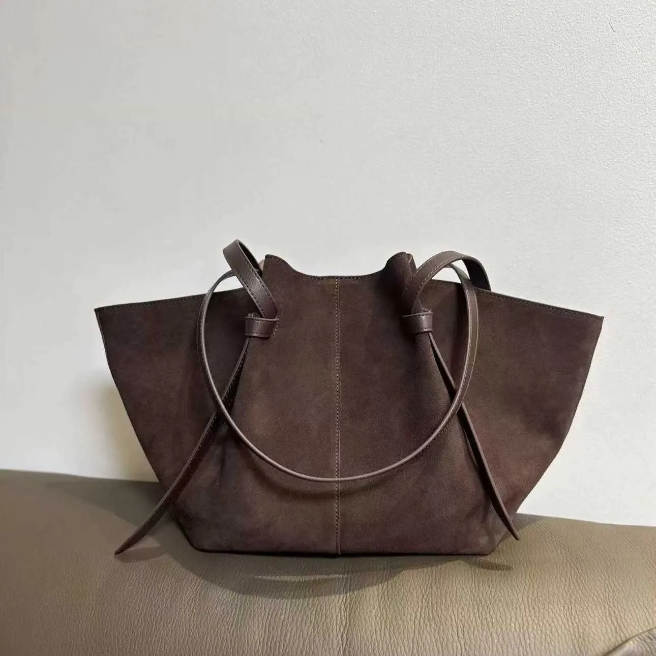 YUZEFI Mochi Large Tote Bag For Women, Stylish Handheld