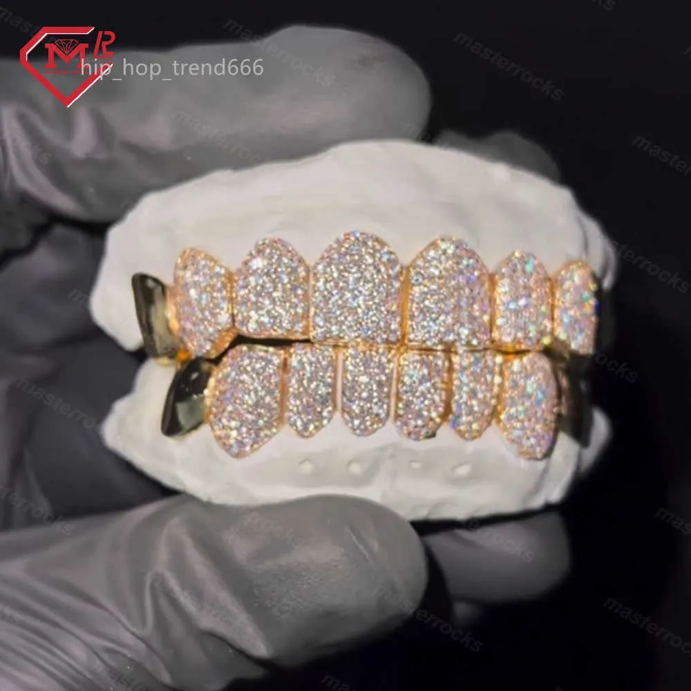 【シルバー925】モアサナイト グリルズ Grillz HIPHOP ジュエリー Hip Hop Dental Grillz 925 Sterling Silver and Yellow Gold Base