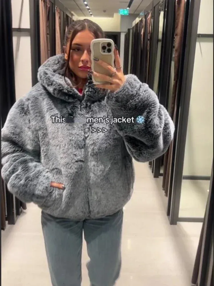 DHgate.com:Oversized Silver Grey Faux Fur Jacket - Plush