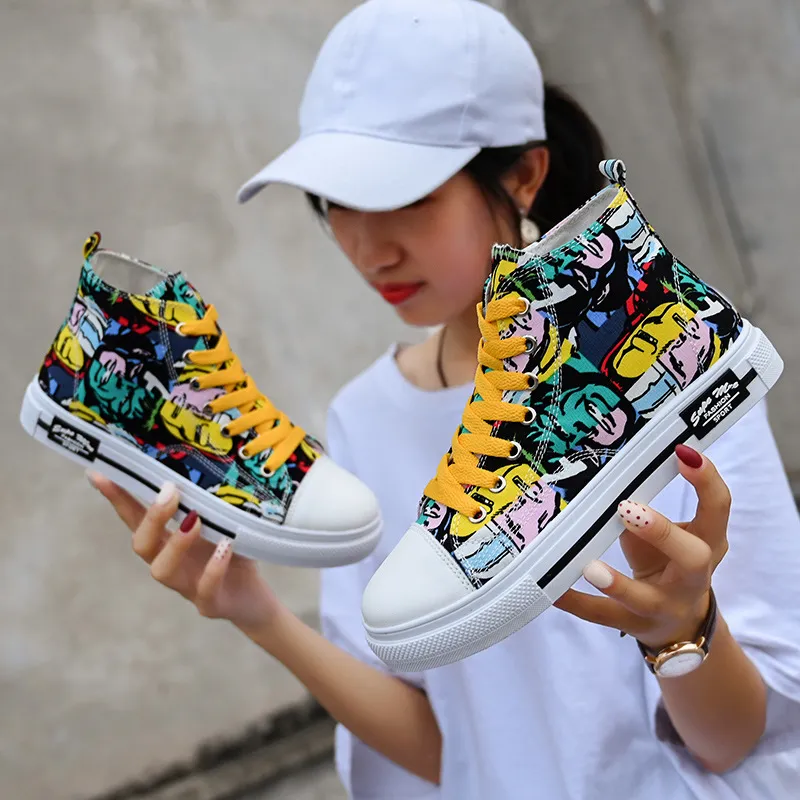 Bulk Casual Canvas Shoes For Men Low Top Canvas Sneakers