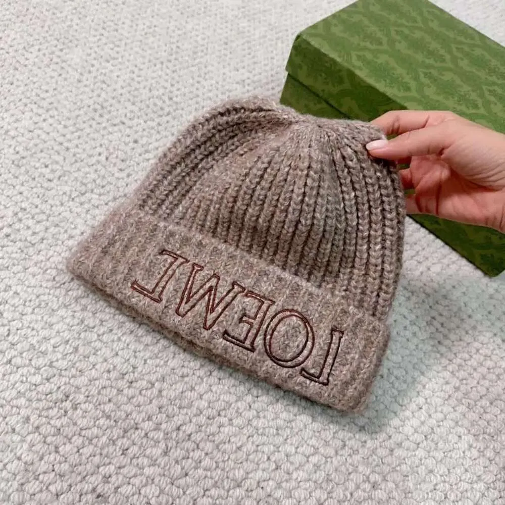 Casaquinho e Calça Tricotados à Mão para Bebês, image size:1000x1000