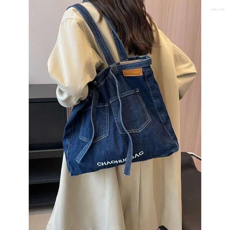 Waist Bags Foufurieux Denim Light Blue Handbag Large Female Shopper Drawstring Jean Tote Bag Multi Pocket Decoration Women Shoulder