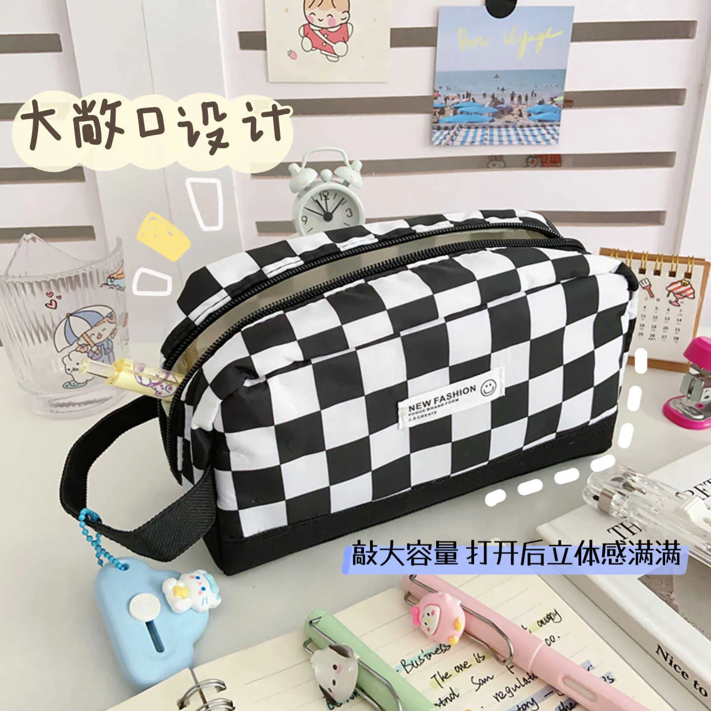 Wholesale Large Capacity Korean Pencil Pouch For Girls Kawaii Stationery  Trousse Grid Penbook Bag For School Supplies Estuche Escolar HKD230831 From  Flying_king18, $5.66