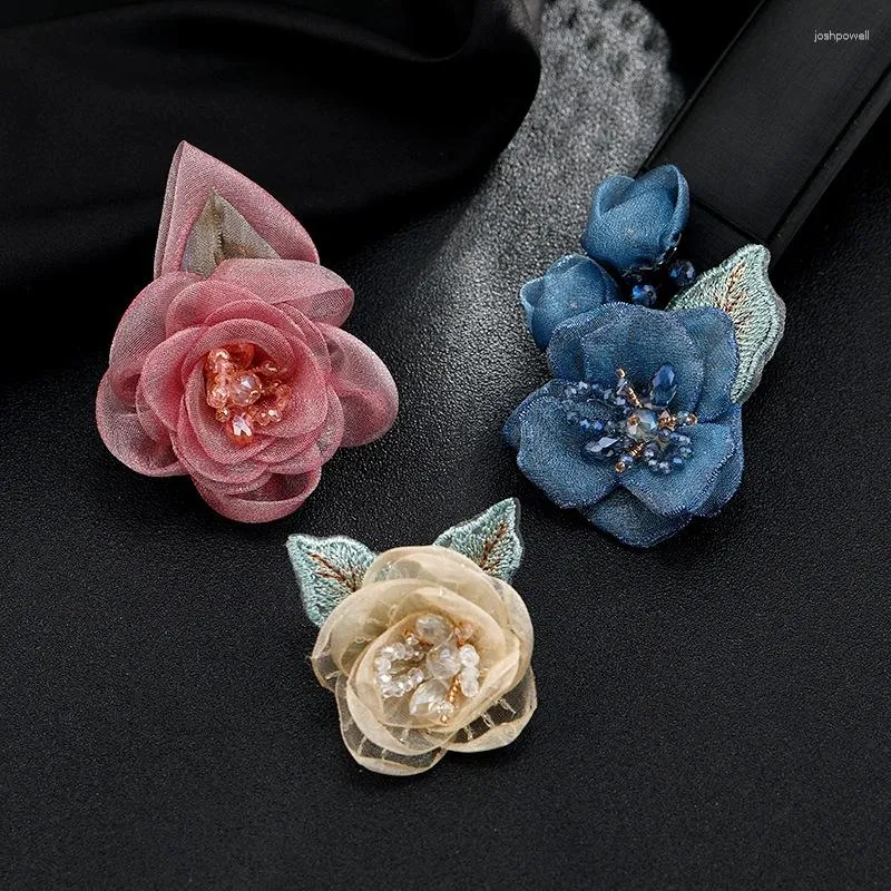 Broches na moda high-end cristal malha flores feminino vintage pequena fragrância corsages banquete ternos de casamento casacos acessórios