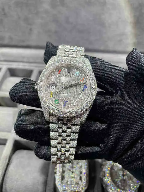 I8A4 Wristwatch 2024 Aceitar personalização Homens de luxo de luxo VVS Watch Bling Diamond WADW4VCA27