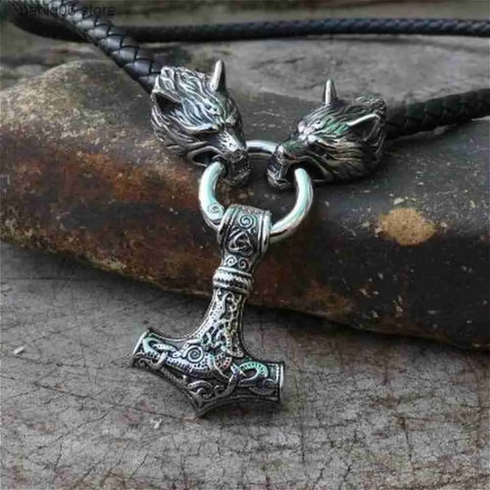 Hanger Kettingen Nordic Viking Mjolnir Hamer Hanger Wolf Hoofd Lederen Touw Ketting voor mannen Viking Punk Amulet Ketting Sieraden T230907