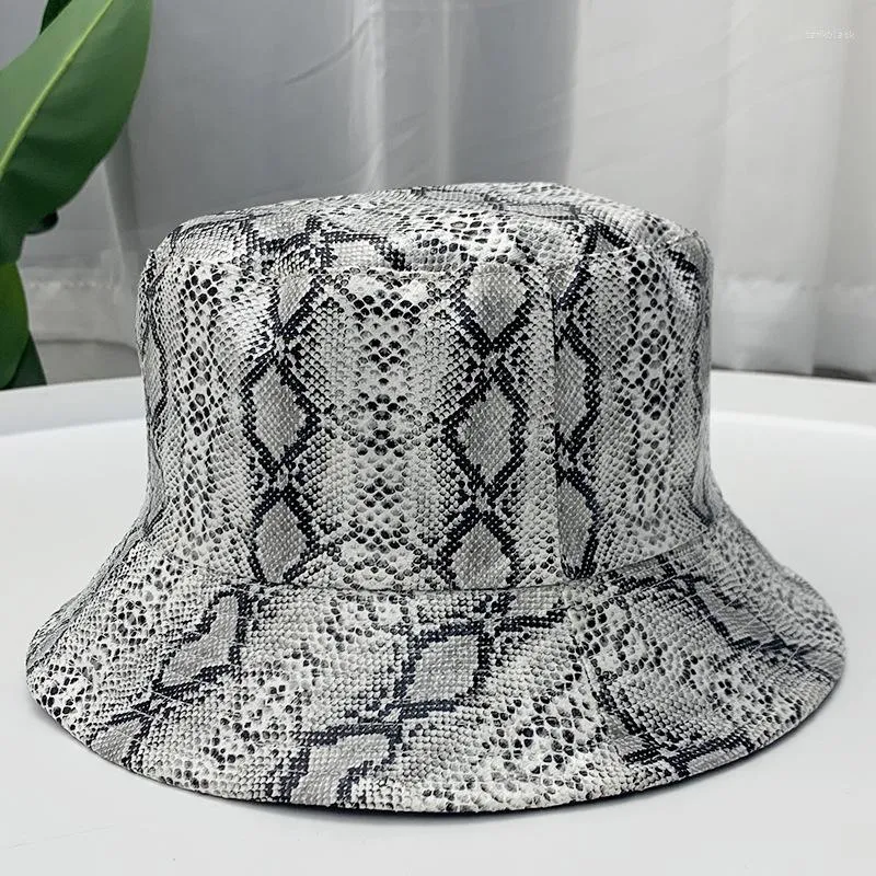 Boinas Moda Casquette Piel de serpiente Estampado de cuero Sombrero de cubo Sombreros de pescador Gorras Mujeres Damas Punk Disponibles en ambos lados Hombre fresco