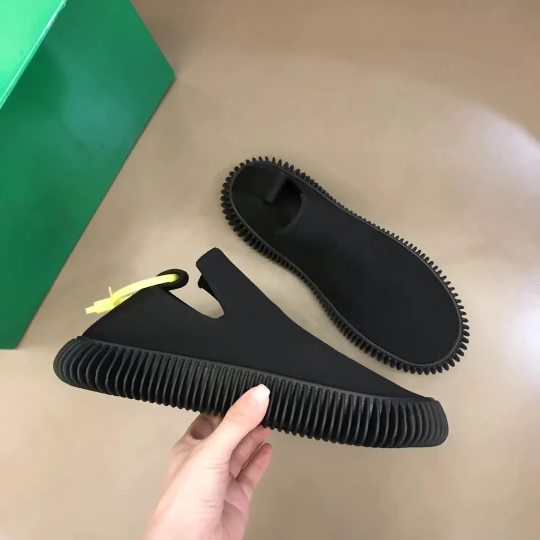 2023 mode vulcan män sneakers skor gummi yttersula vadderade fritidlägenheter stickade hastighet skateboard portabilitet komfort rabatt skoskor eu38-45 originallåda