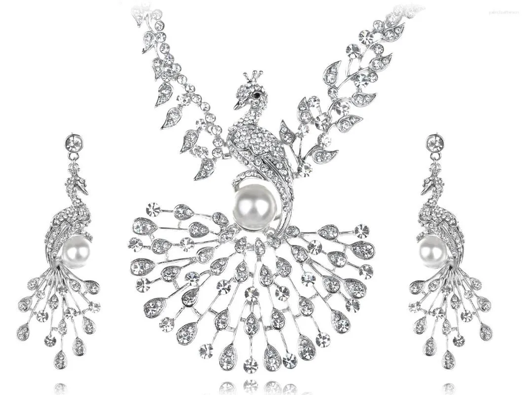 Collane con ciondolo Set di orecchini con collana di uccelli di pavone e perle finte con strass trasparenti tono argentato