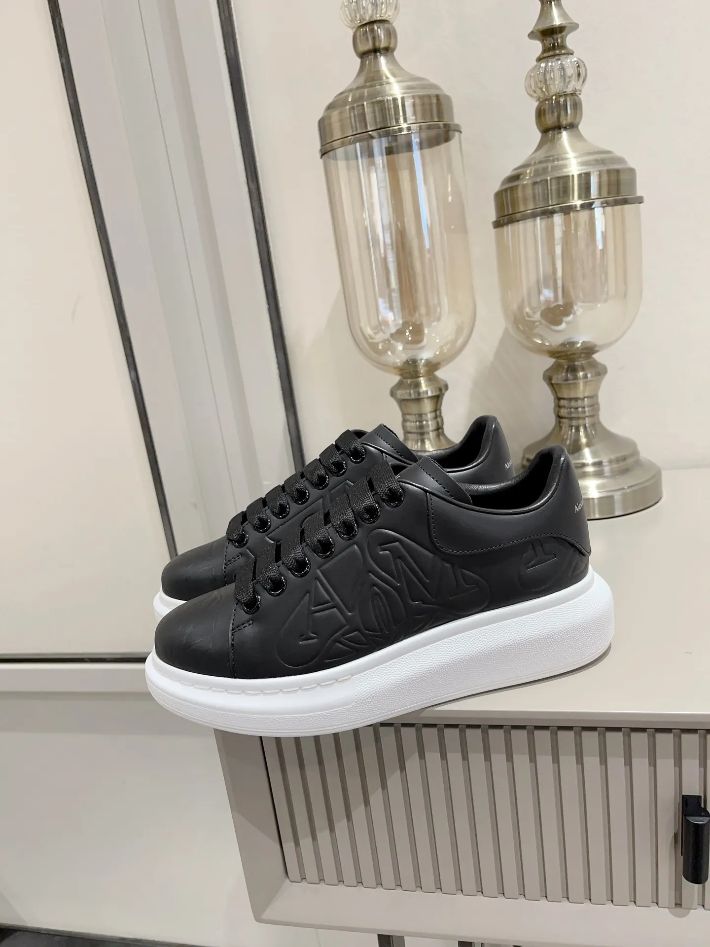 Nieuwe hoogwaardige dames en heren designer sneaker casual designer schoenen - geweldige dames en heren EU -maat 35-45 schoenen sneakers