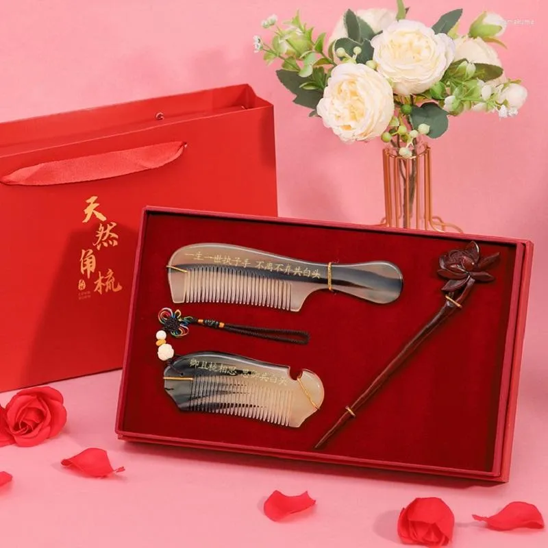 Cadeau cadeau Saint Valentin pour petite amie: peigne en corne de bœuf naturel haut de gamme créativité romantique boîte d'anniversaire pratique