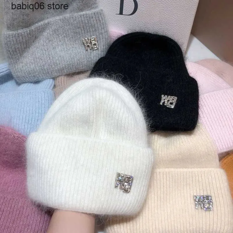 Beanie / Skull Caps 21 Cores Real Rabbit Fur Beanies Chapéu de Inverno para Mulher Luxo Strass Carta Knit Bonnet Senhora Outono Inverno Quente Skullies