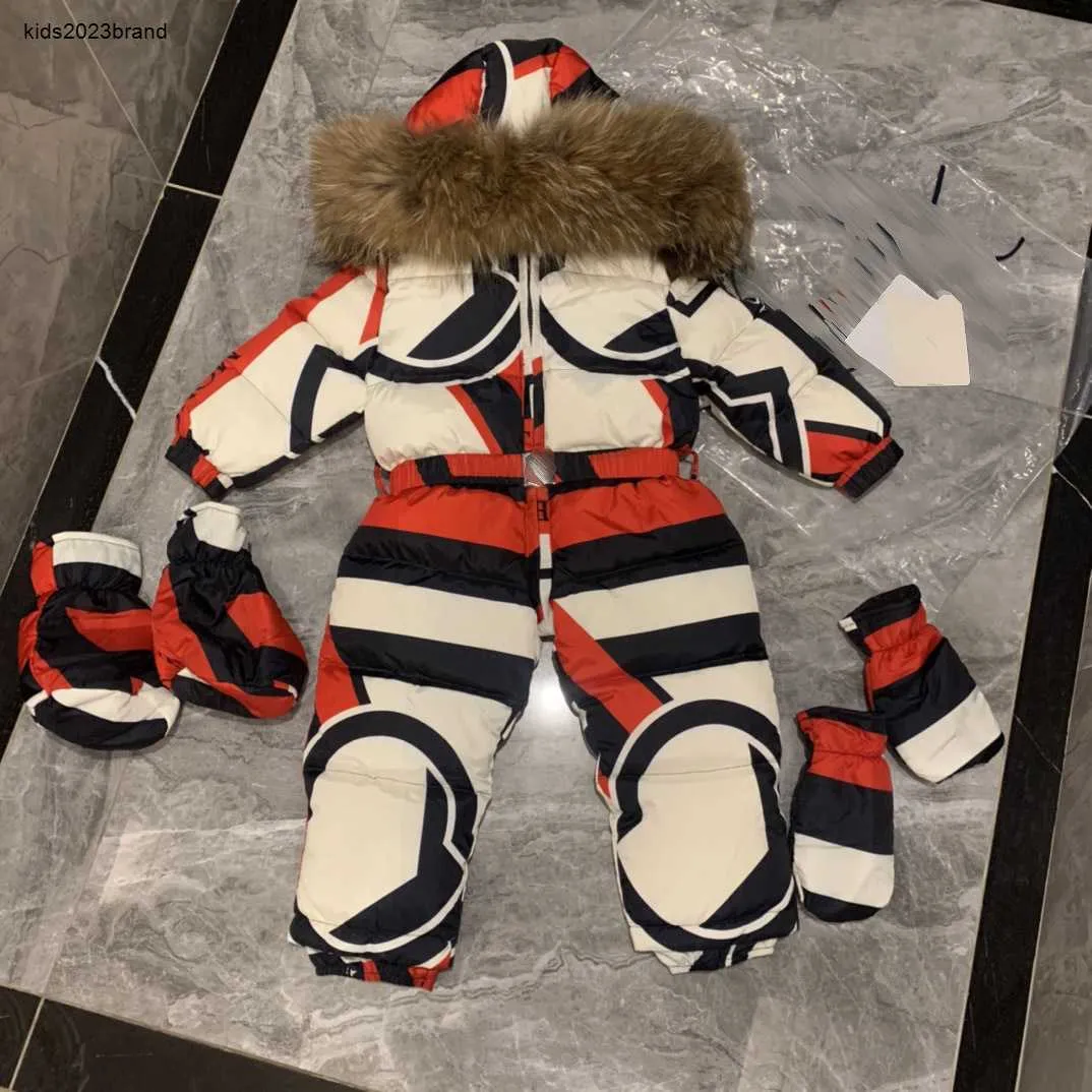 Designer Kids Down Contracts Design Design Baby Loilersuit Size 0-4 Winter Warm Clothing Fur Fured Outwear Aug30