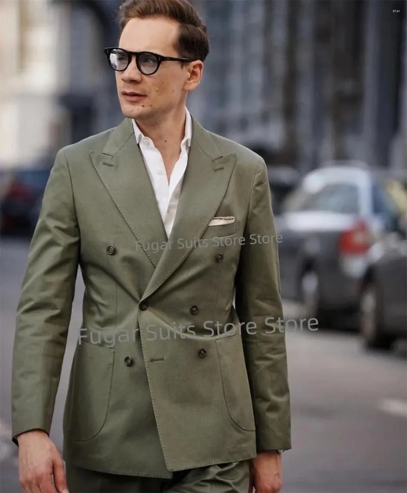 Trajes para hombres Traje de boda verde de moda para hombres Slim Fit Doble botonadura PeakLapel Groom Tuxedos Conjunto de 2 piezas Blazer masculino de negociosCostume Homme
