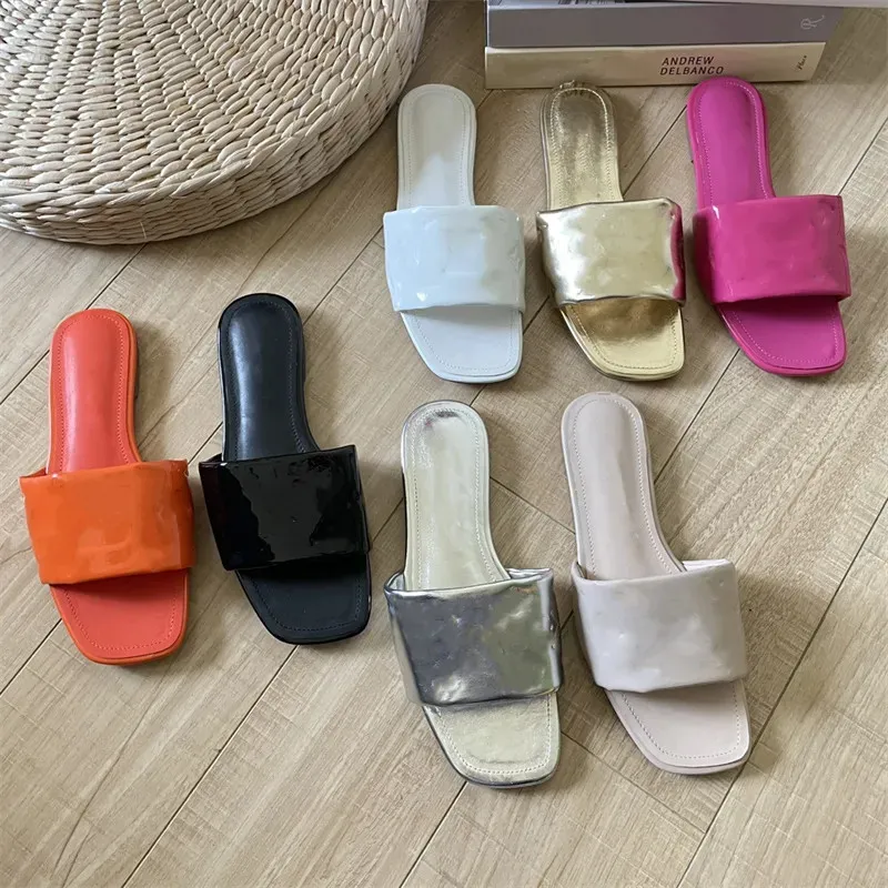 Slide Flat Sandals Designer Womens Top Prossed Leather Flat Bottom Slippers 35-40