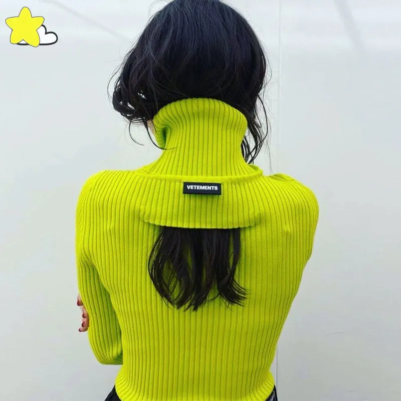 Damestruien VETEMENTS Trui Heren Dames Casual Mode Strak Warm houden Gebreid Fluorescerend Groen Effen Kleur Revers Achterkant Hol VTM Sweatshirts 230831