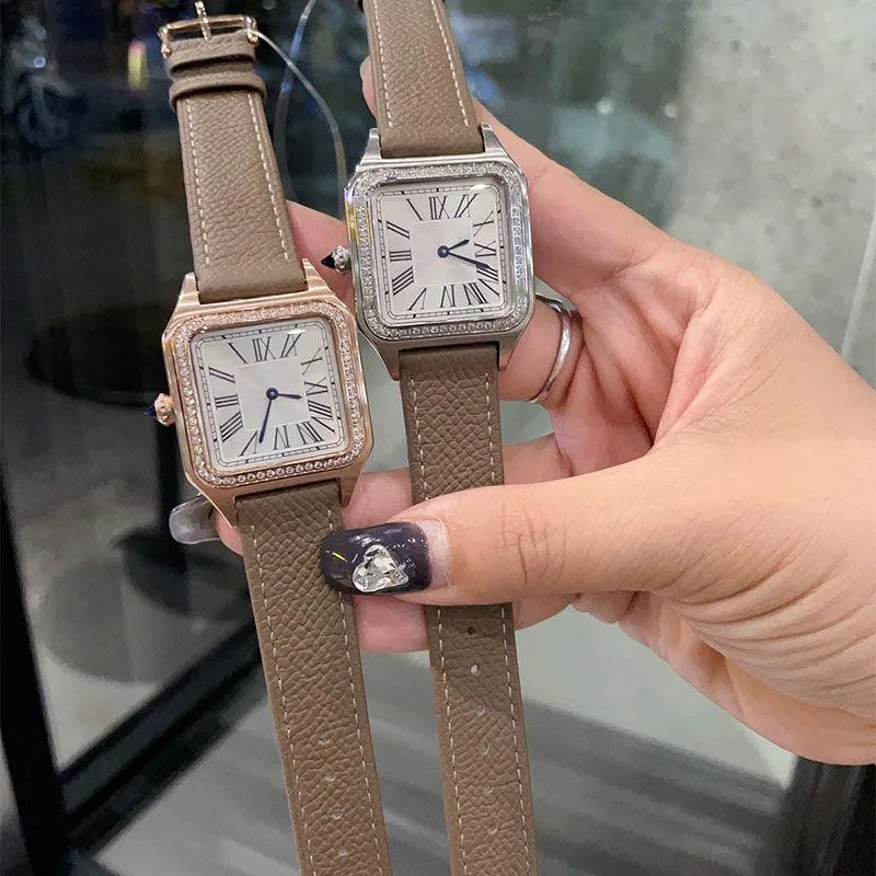 Reloj Reloj de cuarzo Luxe Relojes de mujer Correa de cuero Pareja Colores Montre Regalo múltiple Movimiento Relojes de pulsera Reloj de pulsera Reloj Oro Euxk