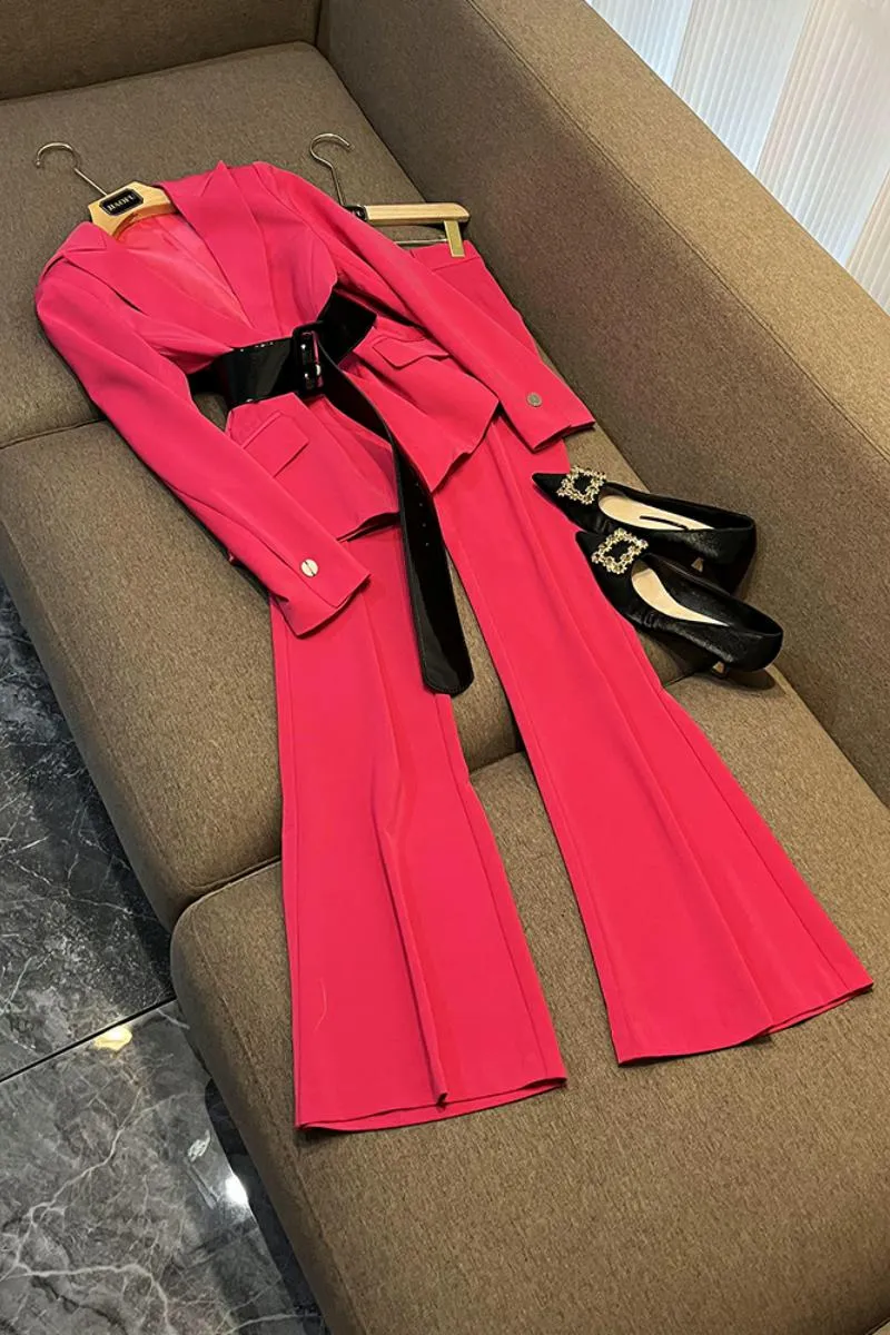 2023 automne rose vif couleur unie deux pièces pantalons ensembles à manches longues revers cranté ceinturé blazers haut Flare pantalon pantalon costumes ensemble Two Piece Suits O3G302585