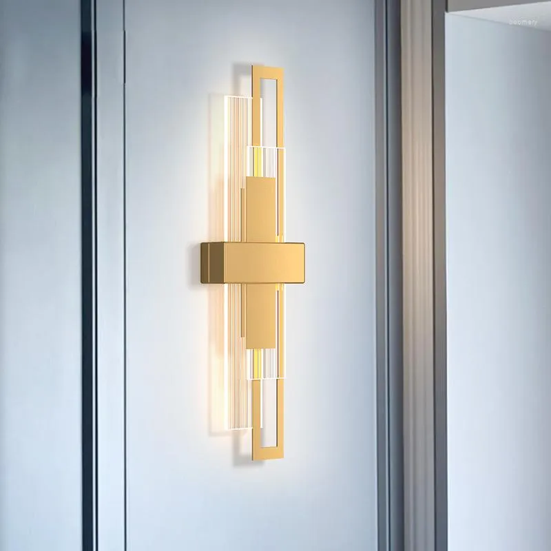 Lampada da parete Moderna TV Sfondo Semplice Ferro Acrilico LED Atmosfera Luce Salotto Corridoio Guardaroba Sconce Coperta Comodino