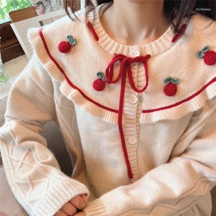 Damestruien Korejepo 3D Cherry Doll Neck Sweater 2023 Herfst Japans Fris Zoet Geborduurd Gebreid Leeftijdverlagend Zachte jas