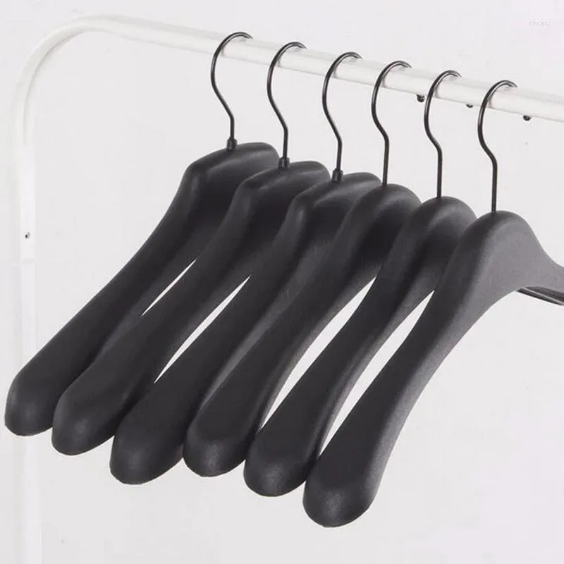 Cabides preto grosso ombro largo cabide de roupas de plástico para casacos jaqueta e pele 100 unidades/lotes