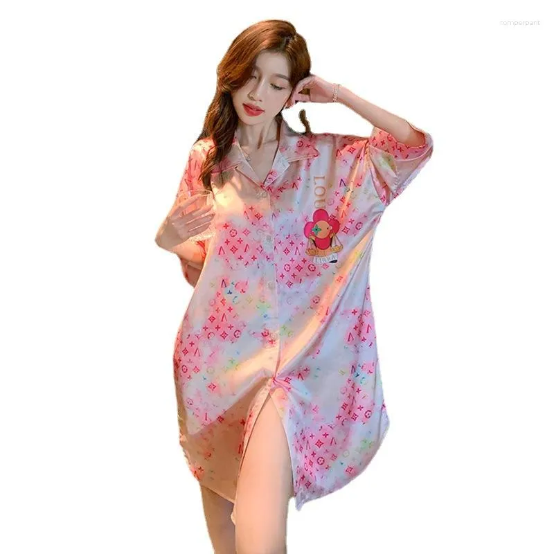 여자 잠자기 봄과 여름 쉬폰 긴 소매 풀 프린트 핑크 해바라기 섹시한 나이트 드레스 여성은 중간 길이를 입을 수 있습니다